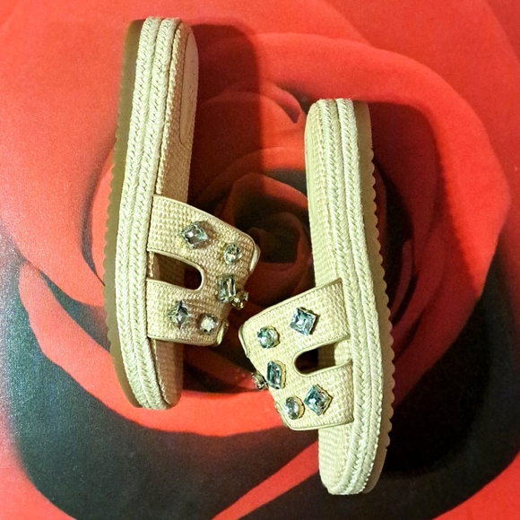 Jessica Simpson Sandals - Picture 4 of 6